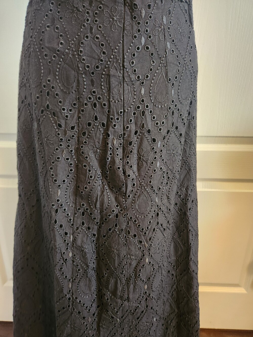 Karen Millen Eyelet Summer Dress Size 4 BELT NOT INCLUDED - Picture 5 of 10